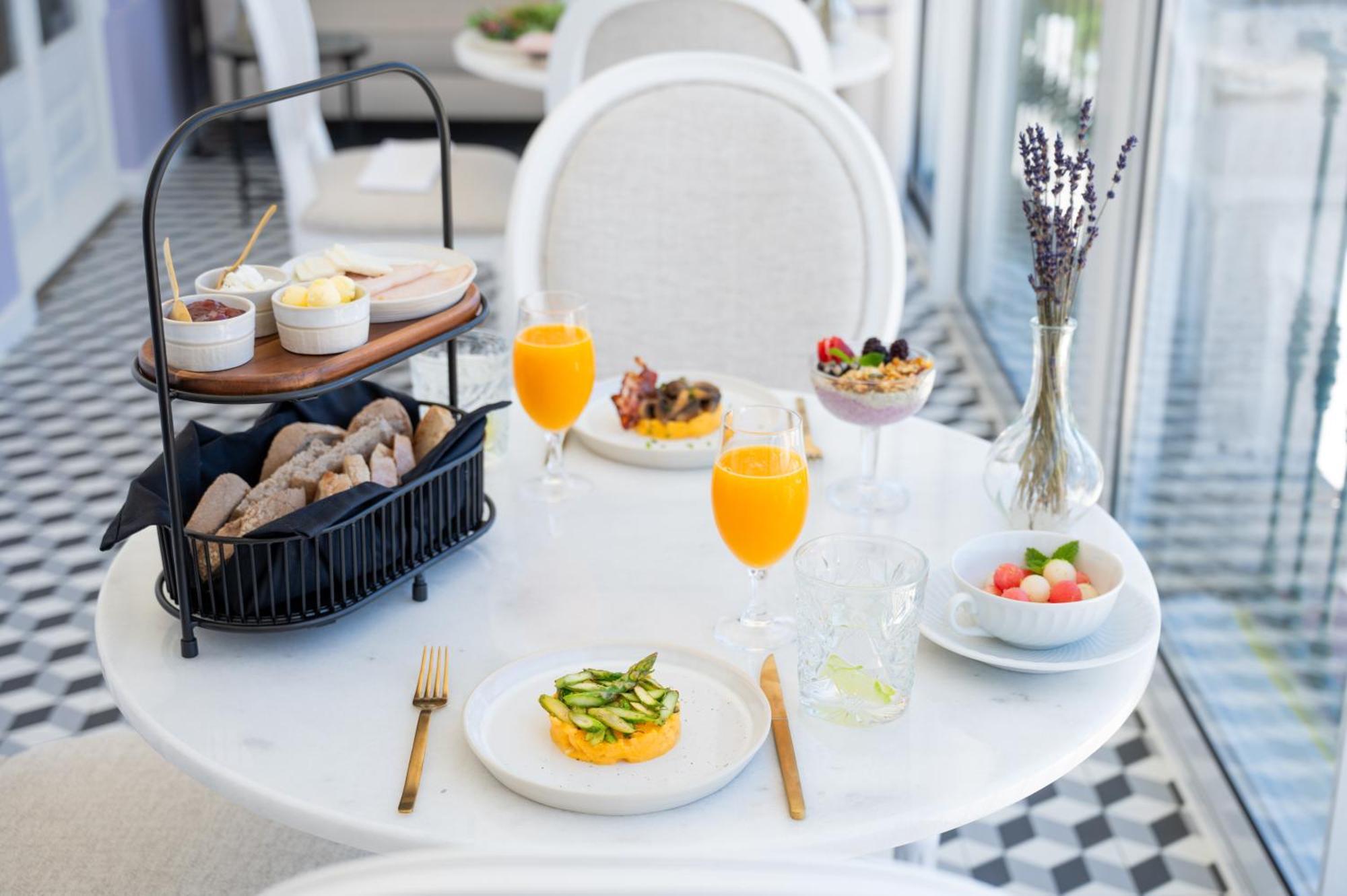 Lilases Boutique House & Garden Mora Buitenkant foto
